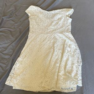 Cream Lace Fit-n-flare.